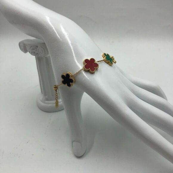 18K Gold Plated Women's Flower Bracelet Hypoallergenic Waterproof Non Tarnish - Picture 6 of 12